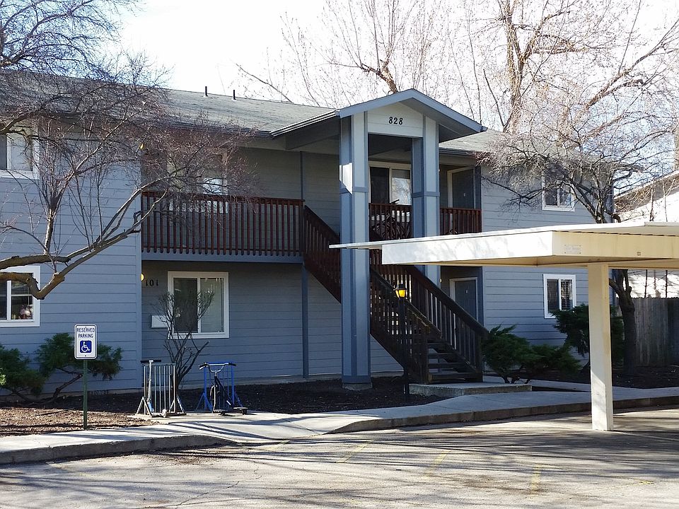bldg front/carport