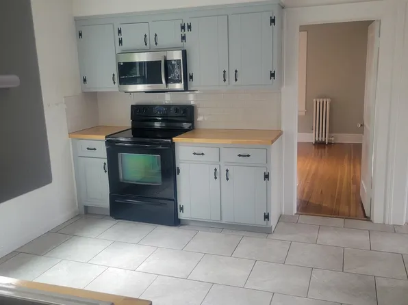 600 East Rd #602, Bristol, CT 06010