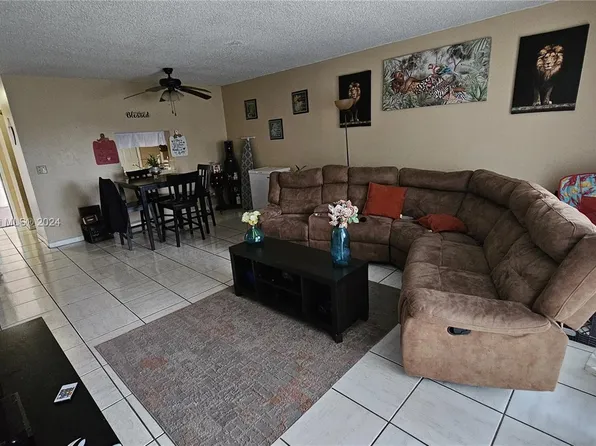 2800 NW 56th Ave APT A403, Lauderhill, FL 33313