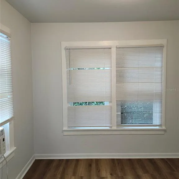421 NW 10th Ave — Photo 2