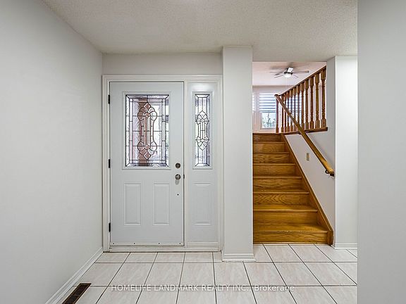 4th image of 62 Danjohn Cres