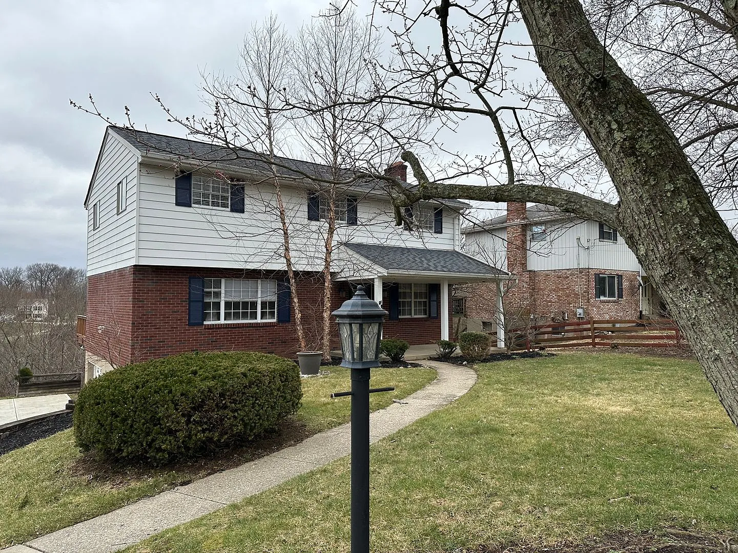 Colerain- 4 bed 2.5 bath 2 car garage Traditional — Photo 3