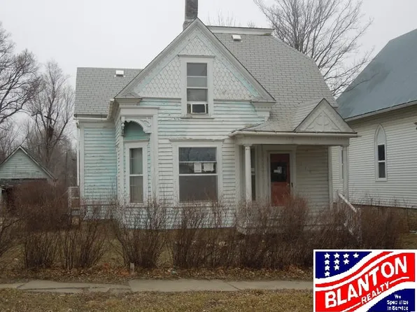 116 W 4th St, Onaga, KS 66521