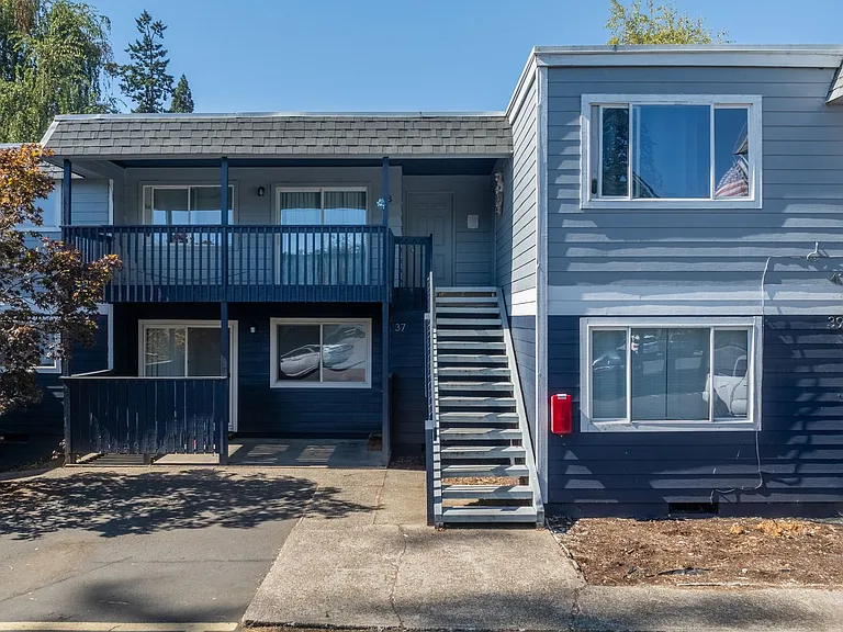 Willow Lake Apartments — Photo 40