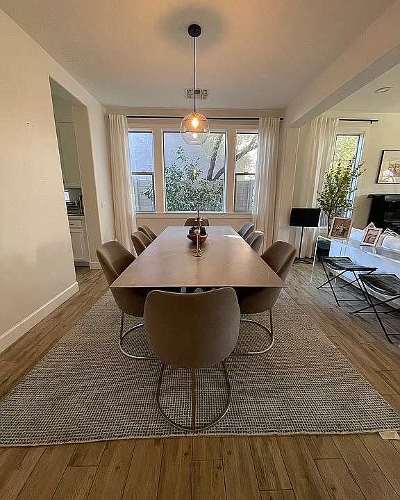 1st image of 3116 E Vallejo Dr