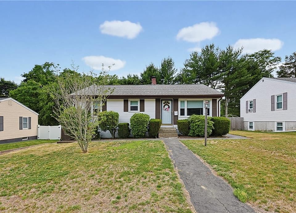 1st image of 19 Louise Dr