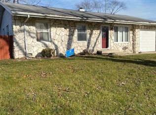 312 Clearmont Dr, Elk Grove Village, IL 60007