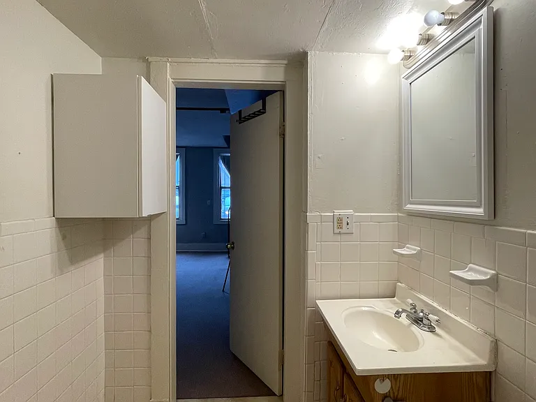 509 Beacon St #2 — Photo 8