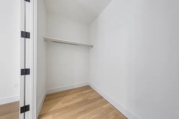 Rented by Nooklyn NYC LLC | media 38