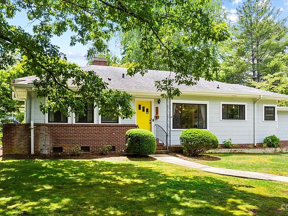 5th image of 1023 Highland Ave
