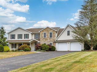 14 Fairfield Ln, Danville, PA 17821