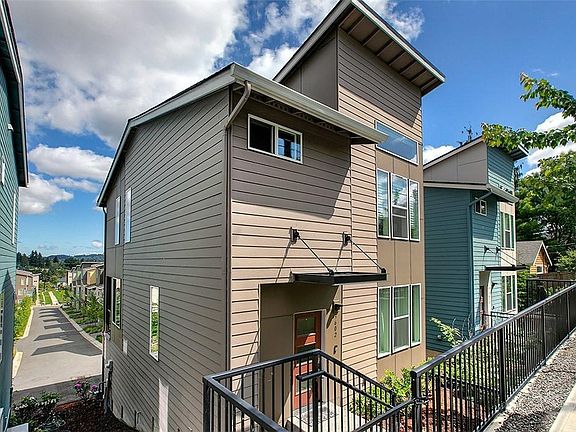 2nd image of 3602 NE 145th St