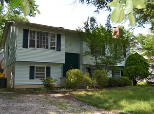 130 Groh Ln, Annapolis, MD 21403