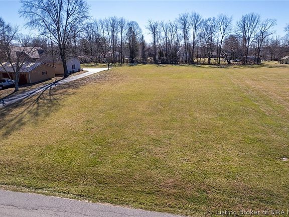 2nd image of 200 Rockwood Boulevard