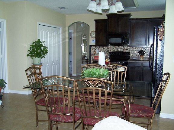 4th image of 141 Daigledog Dr