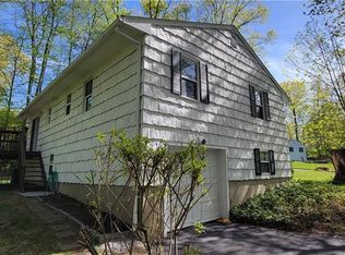 13 Flax Hill Rd, Brookfield, CT 06804