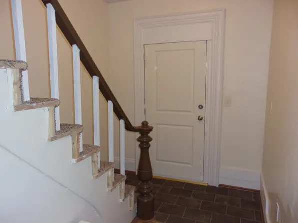 62 Chestnut St #2, Tilton, NH 03276