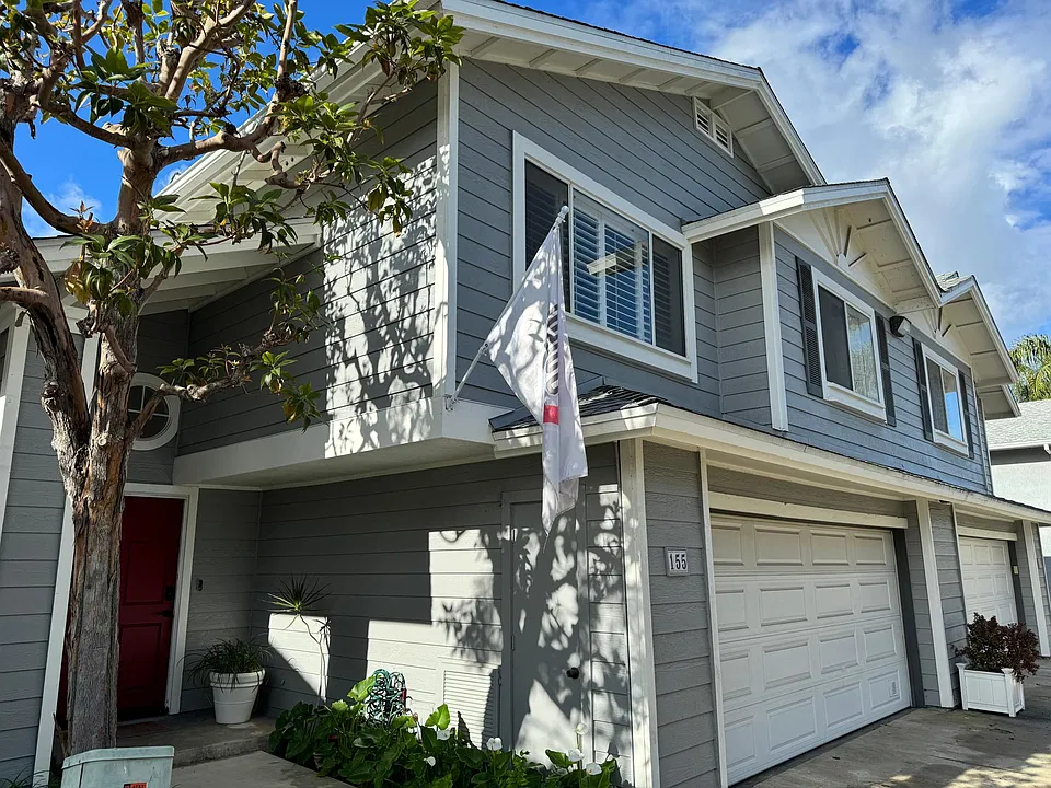 155 Quiet Bay Ln