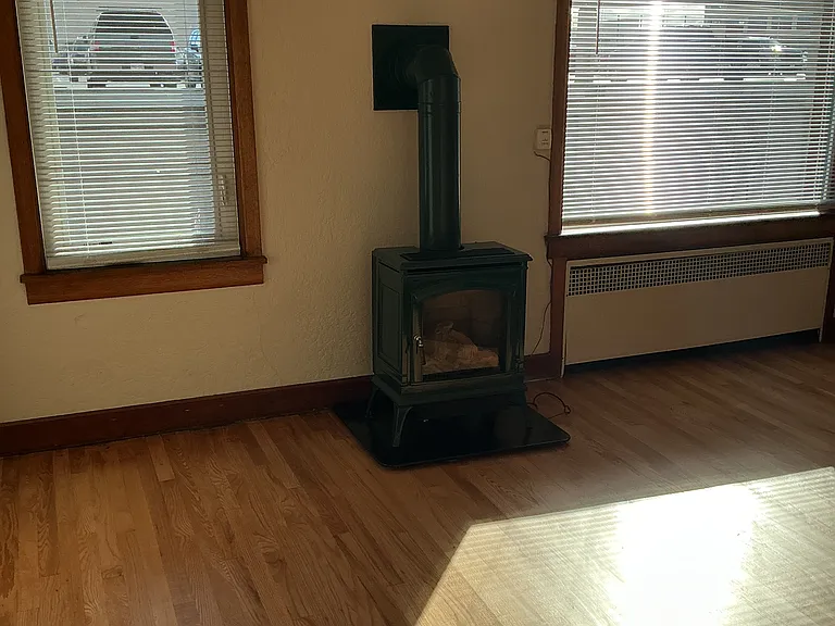 256 Burwell St #301 — Photo 6
