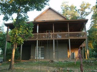 372 Music Hall Ln, Mammoth Spring, AR 72554