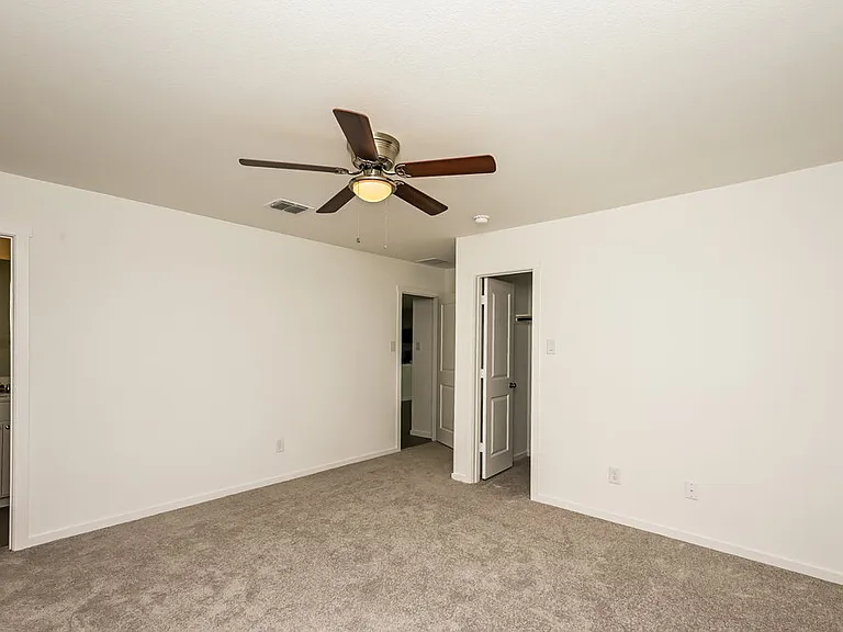 2213 La Vista Ln — Photo 10