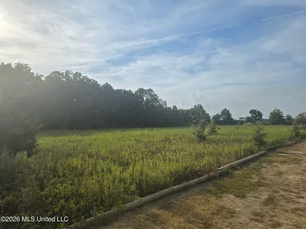 Walker Rd, Cleveland, MS 38732