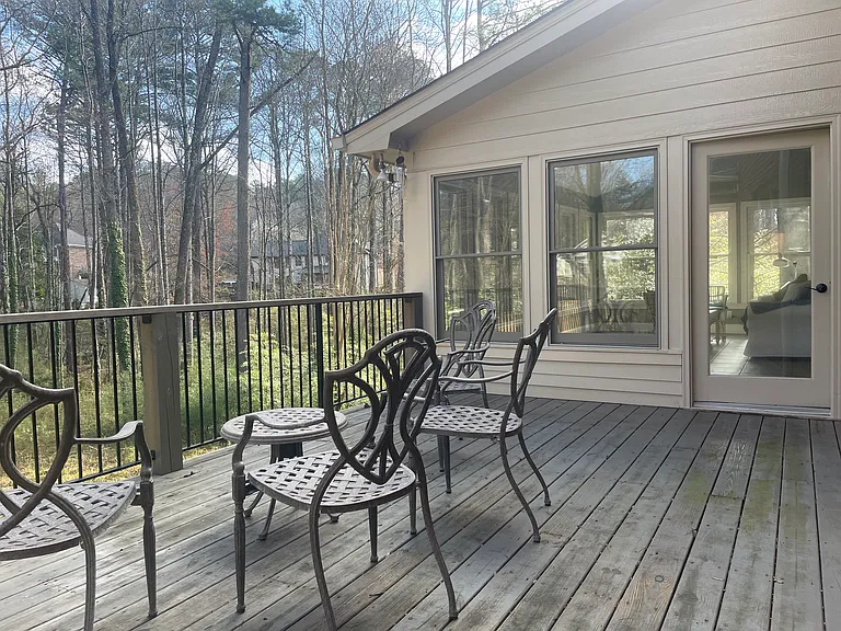 300 Autumn Wood Ln — Photo 11