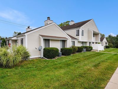 3320 Scots Pine Way APT 2, Portage, MI, 49024