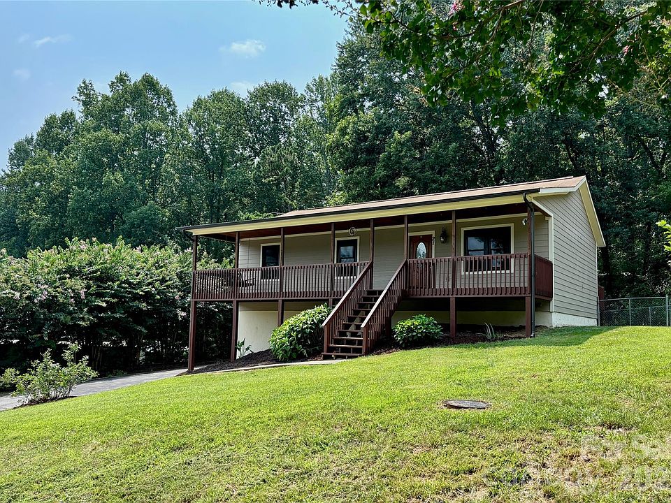 1st image of 21 Ashwood Dr