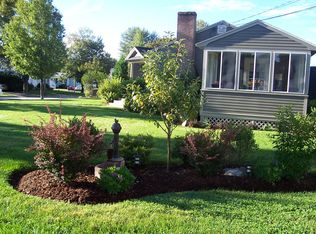 14 Essex St, Waltham, MA 02451