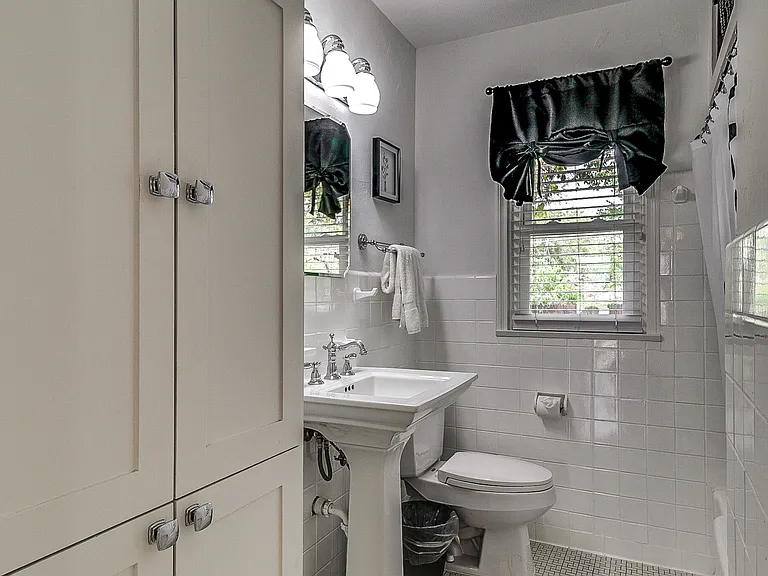 6432 Malvey Ave — Photo 8