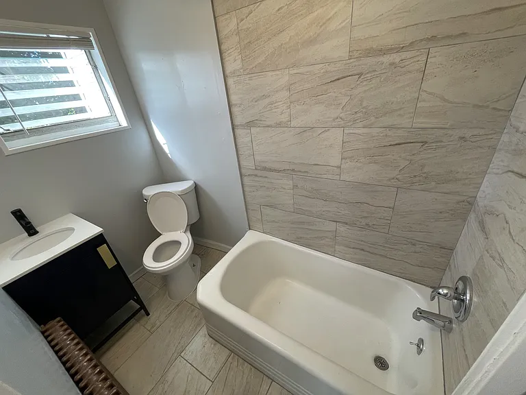 123 Chestnut Ave #A — Photo 1