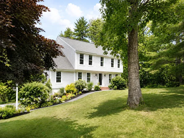 337 Oakwood Drive, Yarmouth, ME 04096