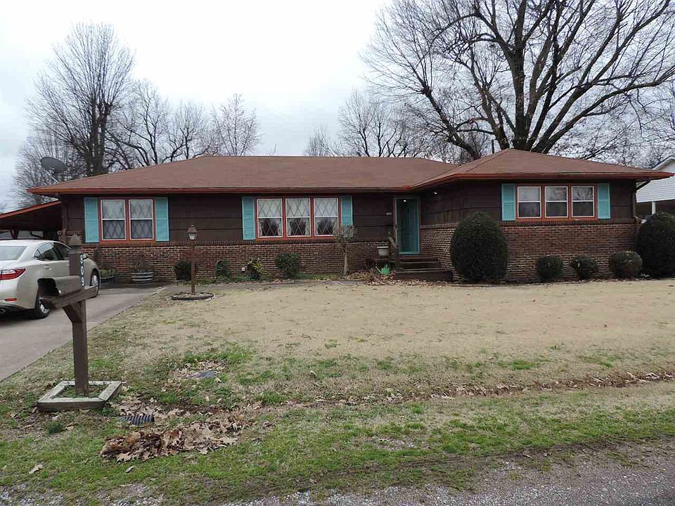 1st image of 809 Faubus St