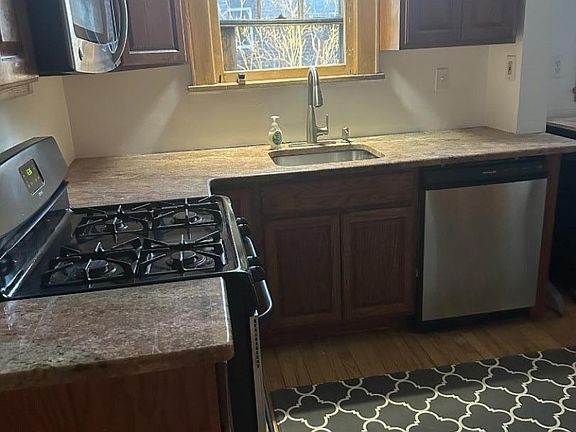 3rd image of 325 Bogert Ave