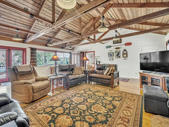 17271 Lake Vera Purdon Rd, Nevada City, CA 95959