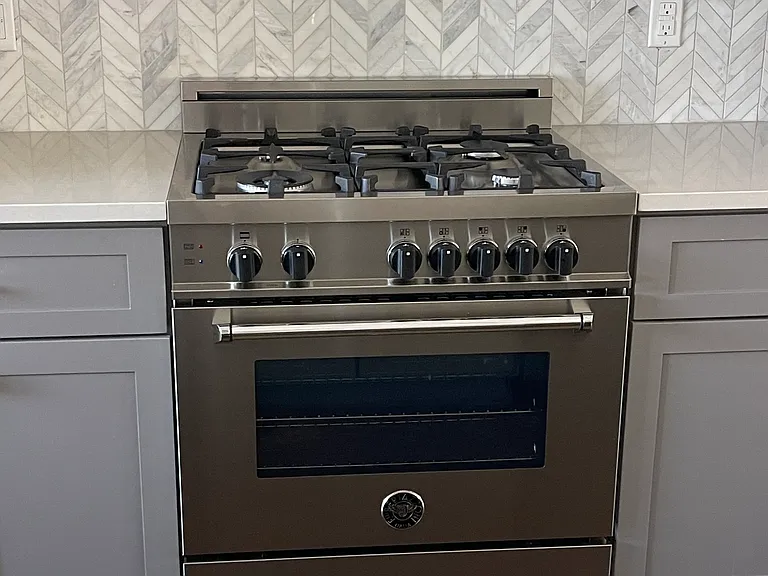 Italian Gas Stove