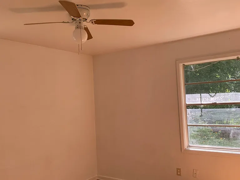1010 Georgetown Rd — Photo 14