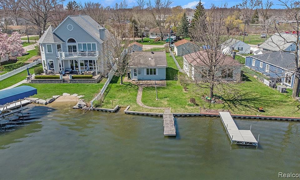 16079 Whitehead Dr, Linden, MI 48451 MLS 20240024772 Zillow
