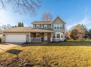 6 Darien Cir, Madison, WI 53717