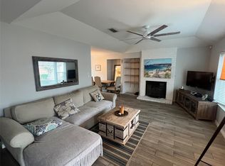14020 Schroeder Rd APT 143, Houston, TX 77070