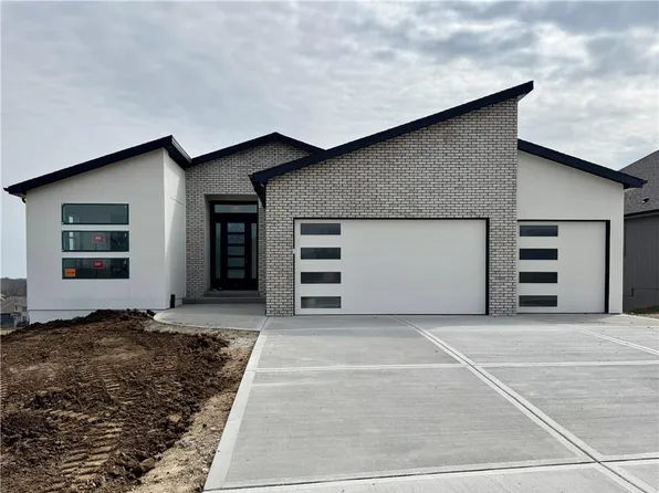 4101 NW 77th Ter, Kansas City, MO 64151