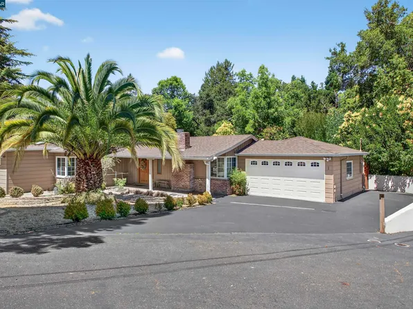 1 Vista Del Moraga, Orinda, CA 94563