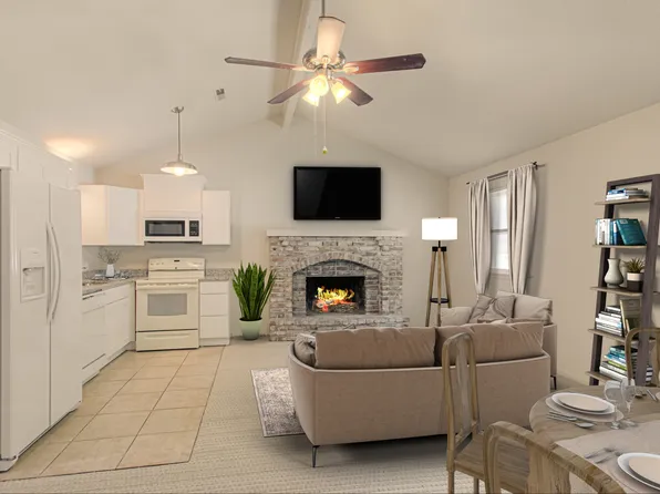 226 E 3rd St #A, Bonner Springs, KS 66012