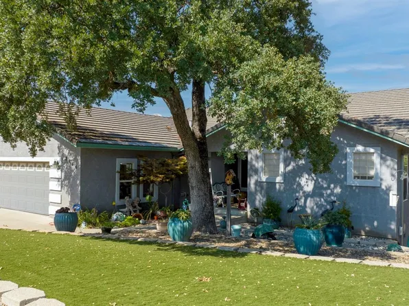 2049 Greenbriar Rd, Valley Springs, CA 95252