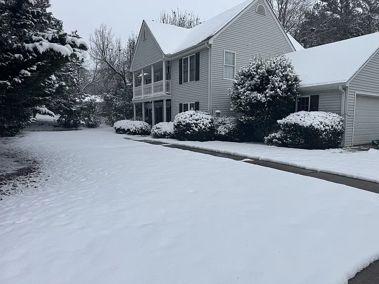 303 Berkeley Dr — Photo 6