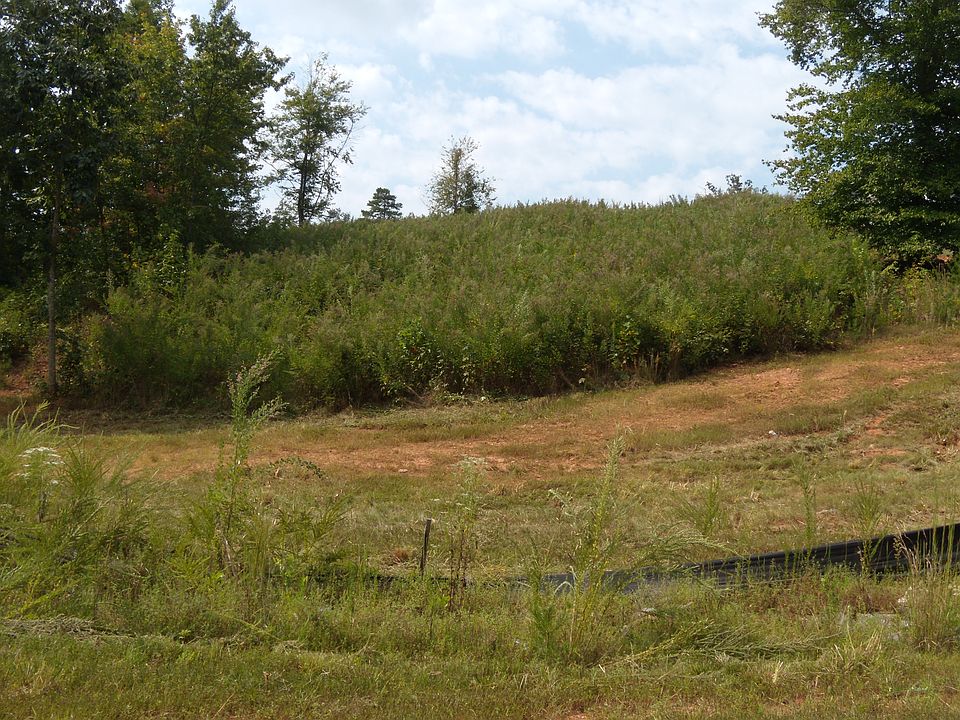 2nd image of Sugar Lake Dr