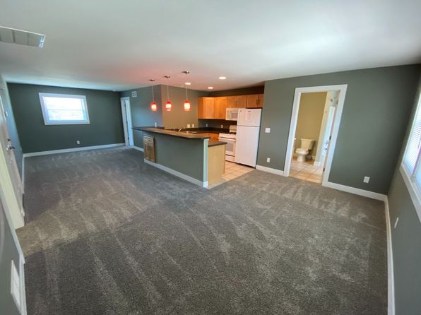 827 Benson Ave NE APT A