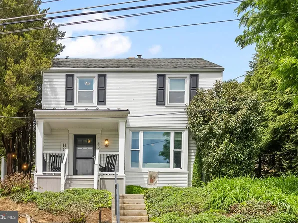 835 Pennsylvania Ave, Lemoyne, PA 17043