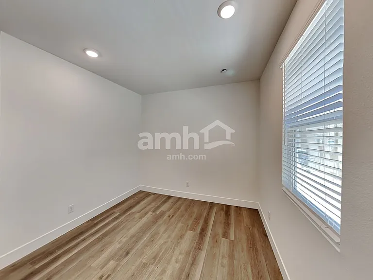 9118 Fiesta Impatiens Ct — Photo 12